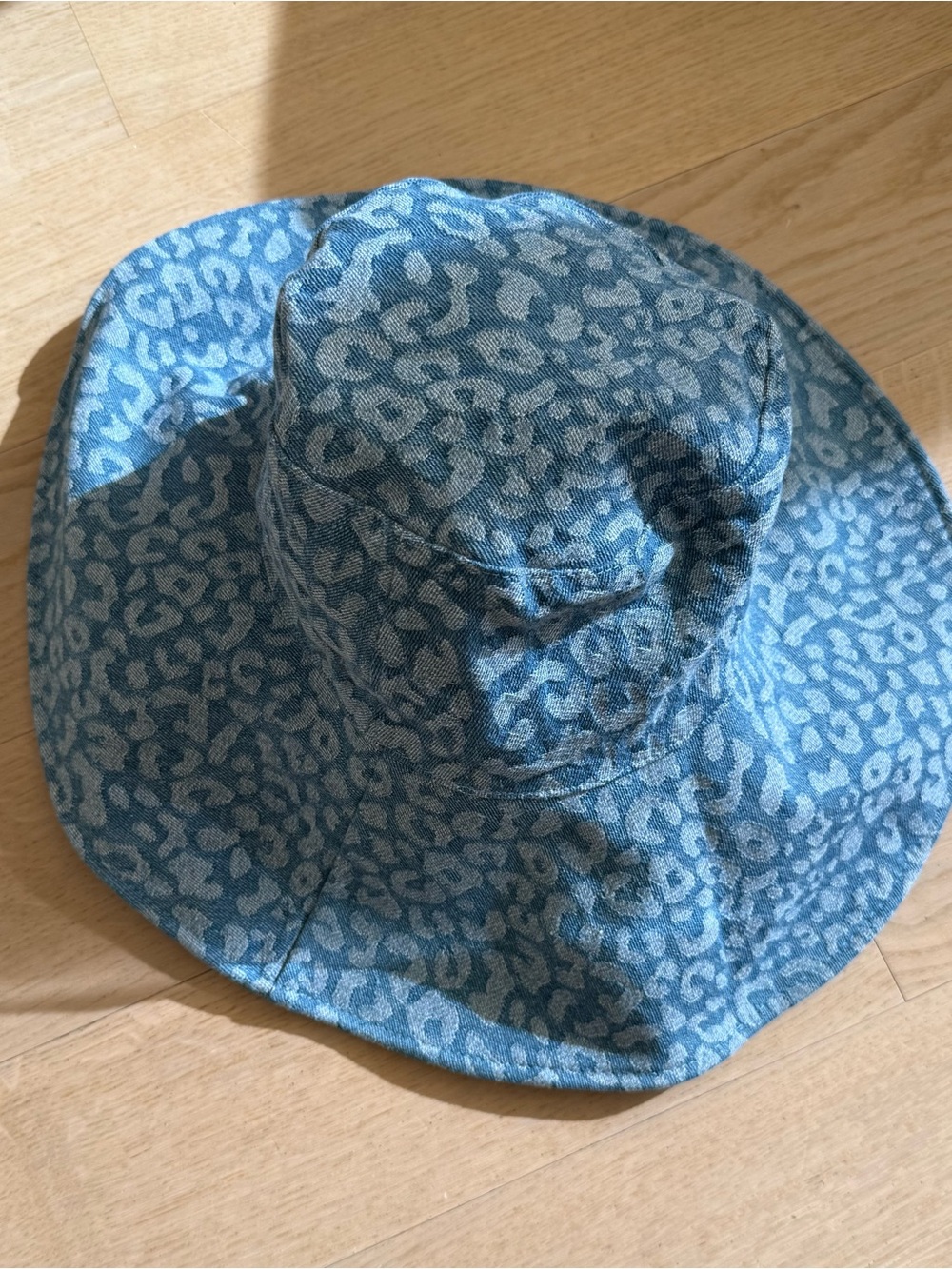 NWOT Red Sky “Out of Office” Blue Leopard Wide brim Sun Beach Hat OS - Picture 2 of 8